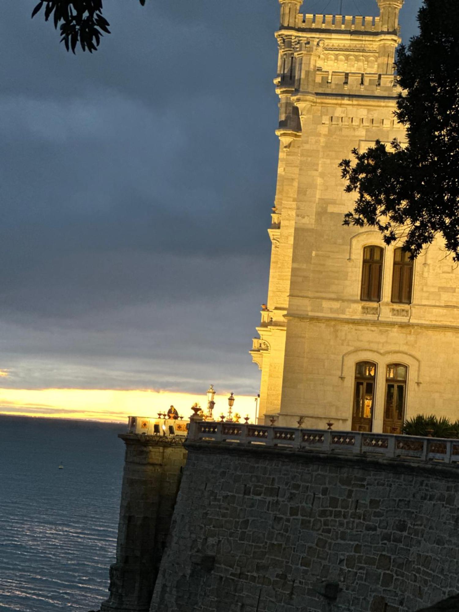 Le Rive Del Revoltella Leilighet Trieste Eksteriør bilde